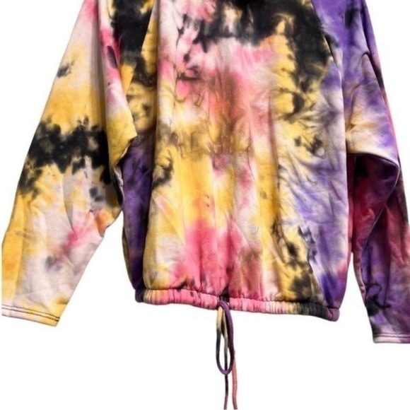 NEW LUSH Tie-Dye Turtleneck Sweater Medium - Picture 3 of 6